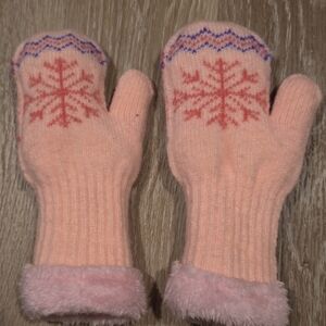 Cozy Pink Snowflake Mittens for Kids